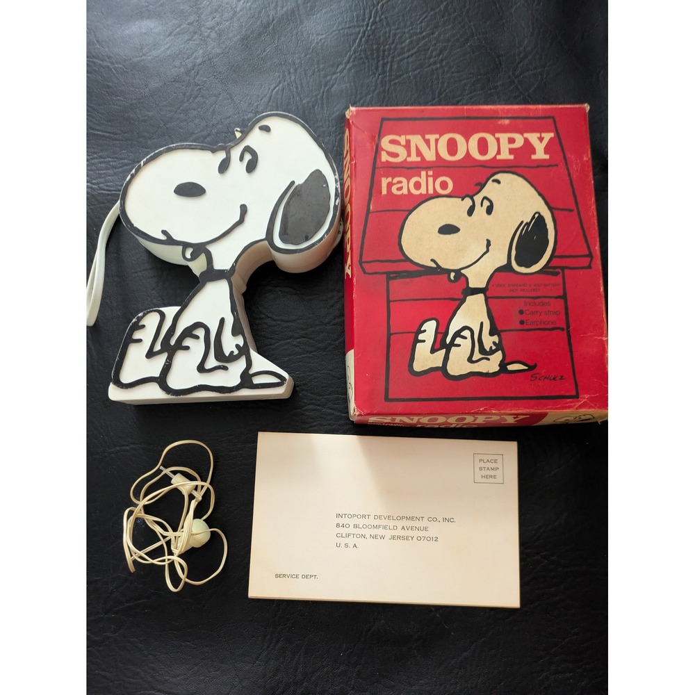 1974 Snoopy Portable Radio Peanuts Determined Productions Original Box Works